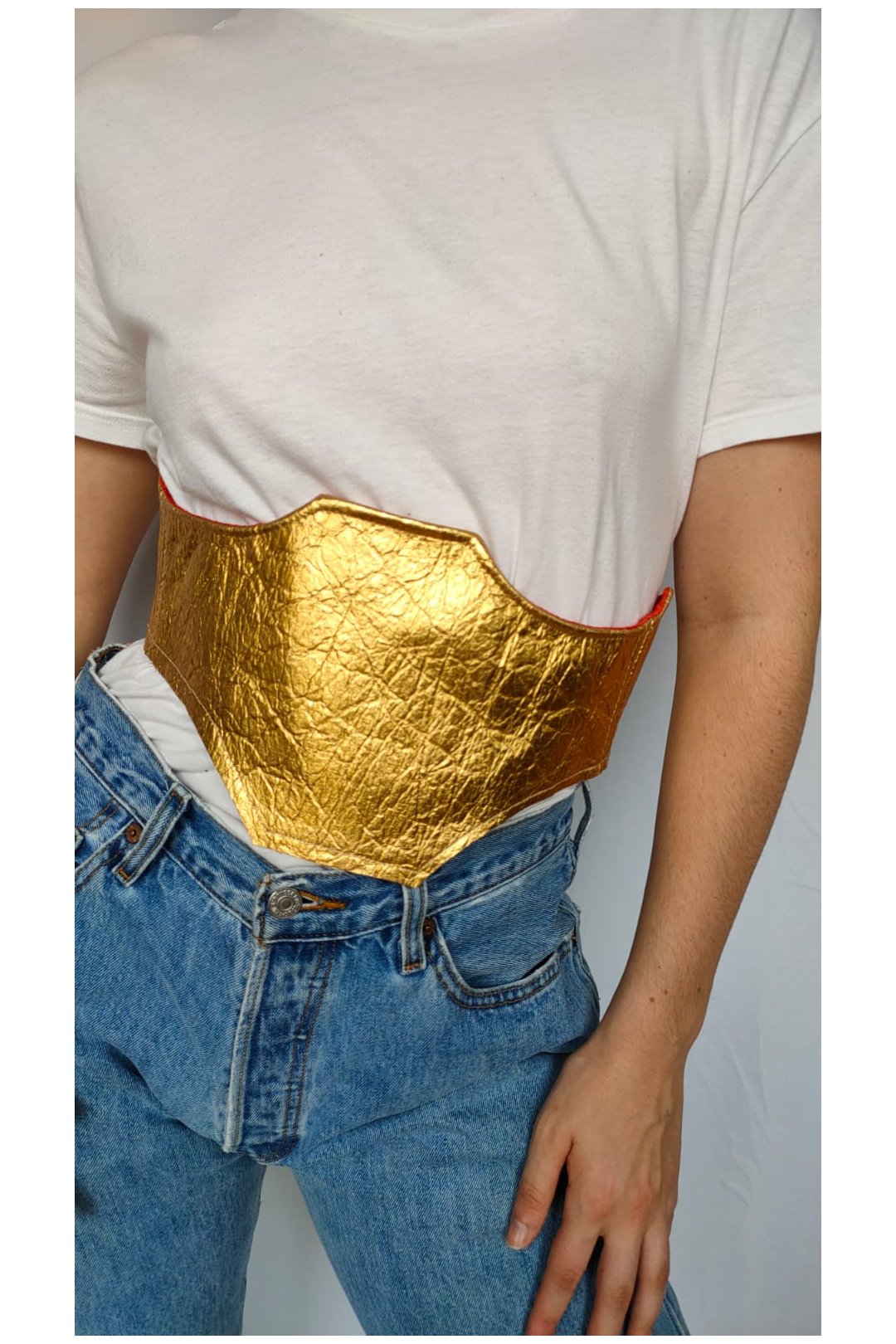 Ceinture dore en cuir vegan Pinatex
