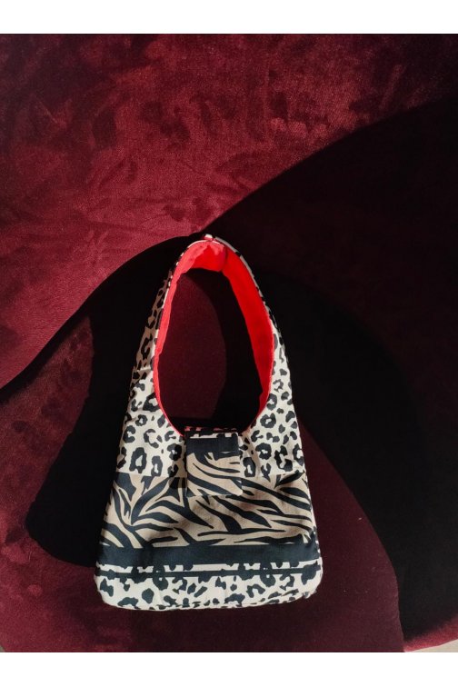 Mini leopard bag